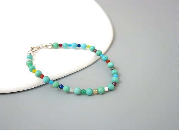 PULSEIRA BABY HOWLITA E PEDRAS HOWLITA