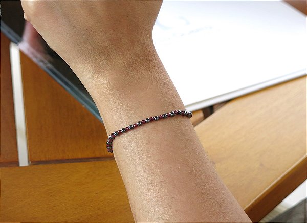 PULSEIRA COM GRANADA E HEMATITA
