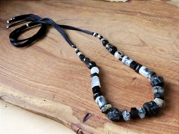 COLAR SEDA COM TURMALINA NEGRA E QUARTZO RUTILADO II