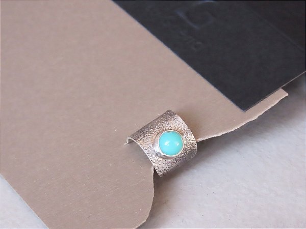 EAR CUFF TEXTURA HOWLITA