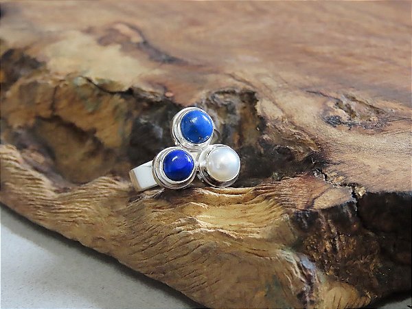 ANEL TRIO PÉROLA E LÁPIS LAZÚLI