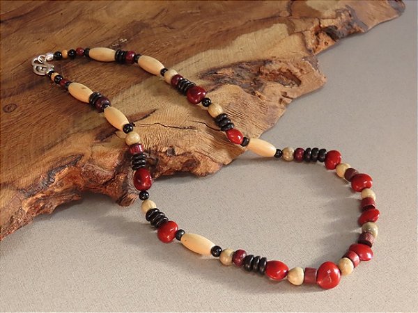 COLAR SIBIPIRUNA E MADEIRAS DIVERSAS
