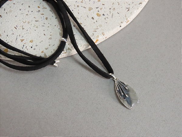 PINGENTE FOLHA DE JENIPAPO