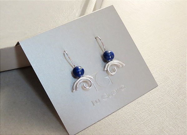 BRINCO GRAFISMO GANCHO LÁPIS LAZULI LÁPIS LAZÚLI