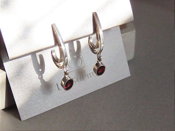 BRINCO ARCO IRIS CAIXA GRANADA