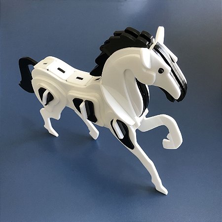 Cavalo Decorativo em Acrílico