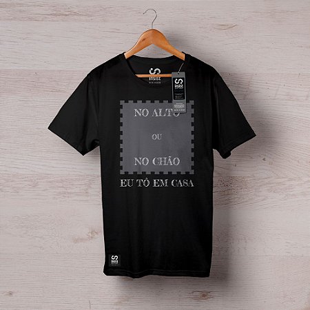 Camisa INSIST No Alto ou No Chão