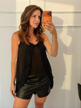 Short Milena Couro Preto