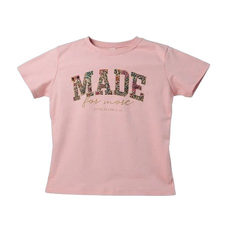 Camiseta rosa.