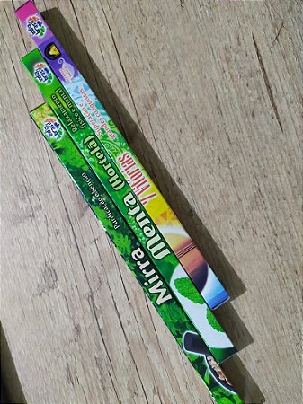 Incensos de Diversos Aromas - TAJ Incensos - Caixinha com 7 Varetas em Cada - LIMPA CASA