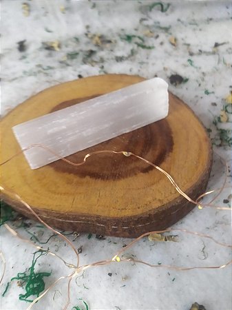 Selenita - Poderosa Pedra de Limpeza Energetica e Conexao Espiritual - MEDIA