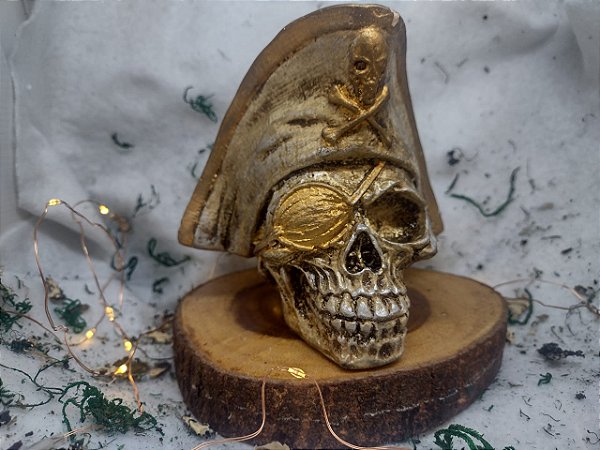 Cranio / Caveira Pirata para Decoração - Todo feita a mão