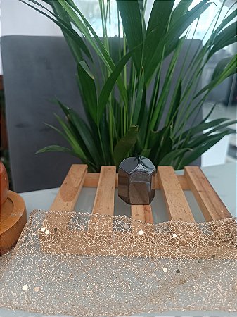 Ponta de Hematita – Força, Aterramento e Proteção Energética