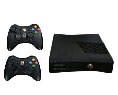 USADO: Xbox 360 + Hd externo de 250gb + 2 controles wireless