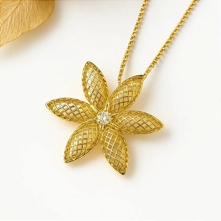 Colar flor com zircônia folheado a ouro 18k