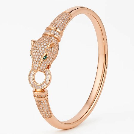 Bracelete folheado a ouro 18k com design imponente de tigre.