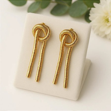 Brinco Nó Design Orgânico Banhado a Ouro 18K