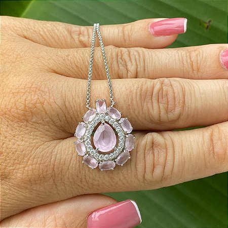 COLAR GOTA NA COR QUATZO ROSA PRATA 925.