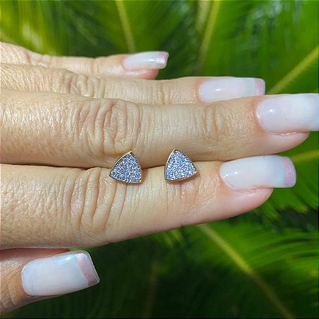 BRINCO FOLHEADO OURO 18K  TRIANGULAR COM ZIRCONIAS