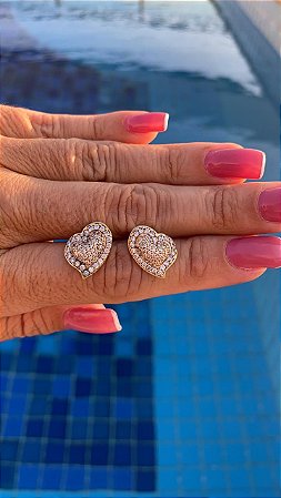 BRINCO FOLHEADO OURO 18K CORAÇÃO TODO EM ZIRCONIAS CRAVEJADAS