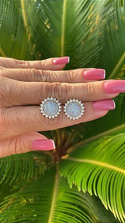 BRINCO FOLHEADO OURO 18K SOL EM ZIRCONIAS MICRO CRAVEJADAS