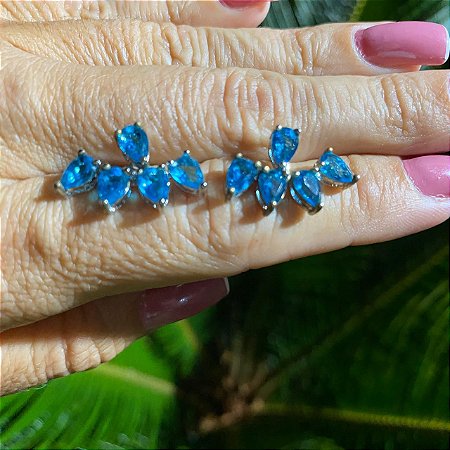 BRINCO FOLHEADO RODIO BRANCO EAR JACKET COM GOTINHAS NA COR AZUL