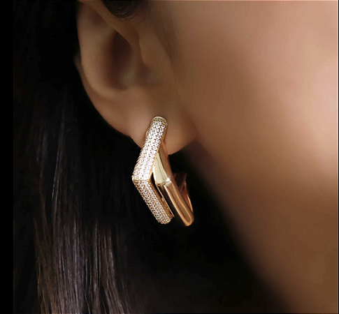 Brinco Banhado Ouro 18K  Argola Quadrada Duas Faixas Grossas Uma Cravejada