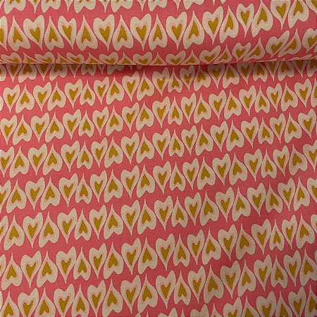 Viscose Estampada Fundo Rosa com Corações Amarelos