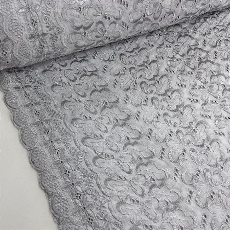 Broderi Bicolor Fundo Branco com Prata Floral