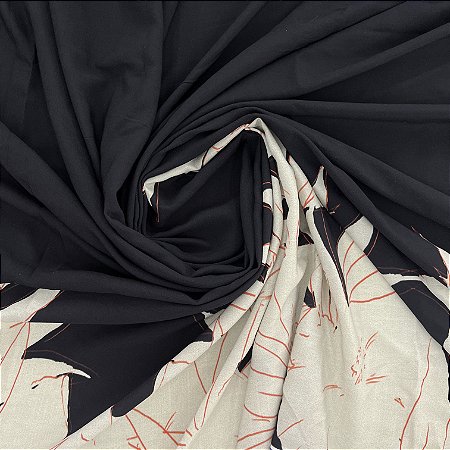 Viscose Barrada Estampada Preta Com Flores Brancas 1,35x2,35m