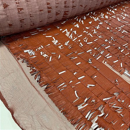 Tecido Promocional Tule com Listras de Courino