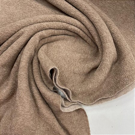 Malha Bouclê Peluciada Bege