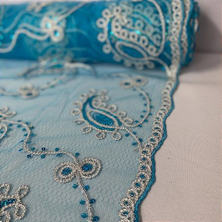 renda bordada azul tiffany