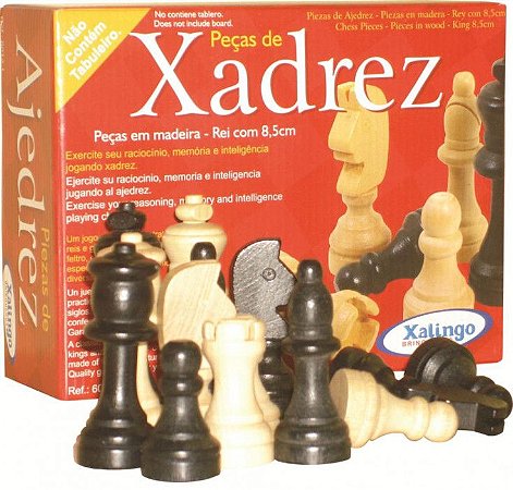 Peças de xadrez em madeira