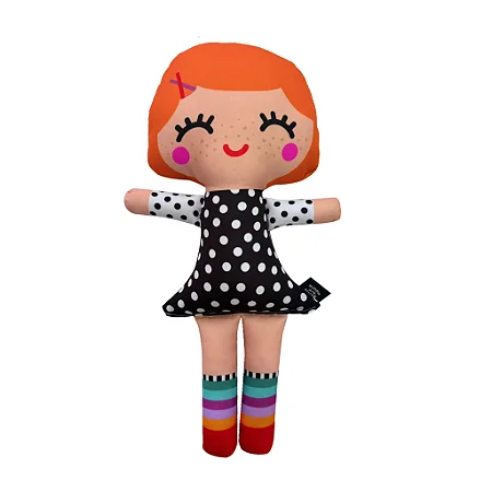 Boneca de Pano Inclusiva Sara Ruivinha com Sardas Poá - G