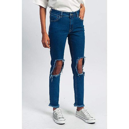 calça jeans com abertura na cintura