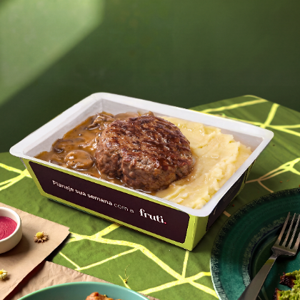 Hambúrguer de Carne com Molho de Cogumelo e Purê de Batata - 350g