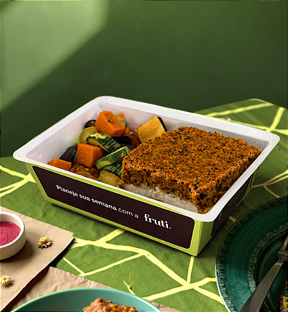 Kibe de Abóbora Recheado com Cream Cheese e Legumes Grelhados - 300g