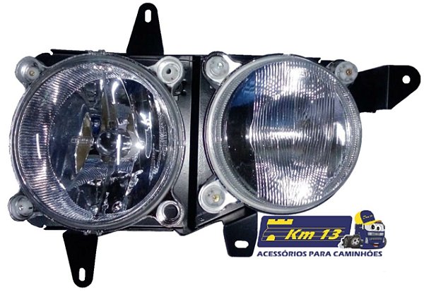 Farol duplo Mercedes Benz Accelo após 2008
