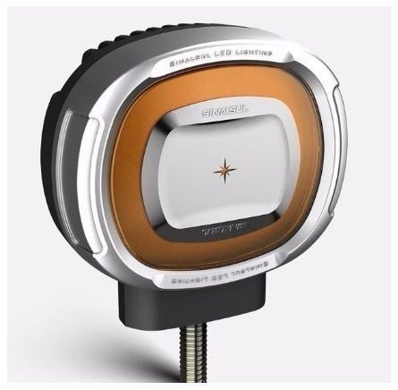 Lanterna traseira cromada amarela bivolt com LED e anel de luz