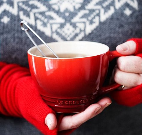 Caneca Bistrô 400 ml vermelho Le Creuset - Cerâmica Premium e Design Clássico | Casa de Lila