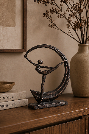 Escultura Mulher Dance Moon 34 cm – Arte e Sofisticação para sua Decoração | Casa de Lila