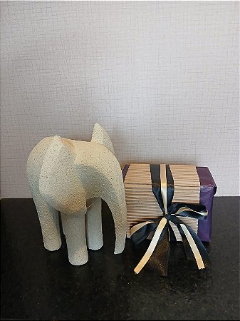 Escultura Elefante em Poliresina - P