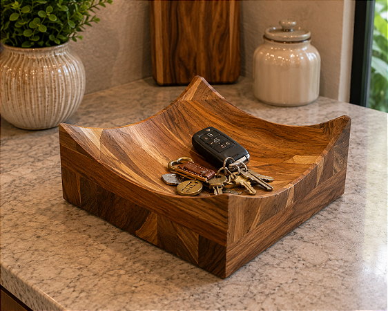 Bowl Pacaembu em Madeira Teca Torneado à Mão – Design Artesanal e Versatilidade | Casa de Lila