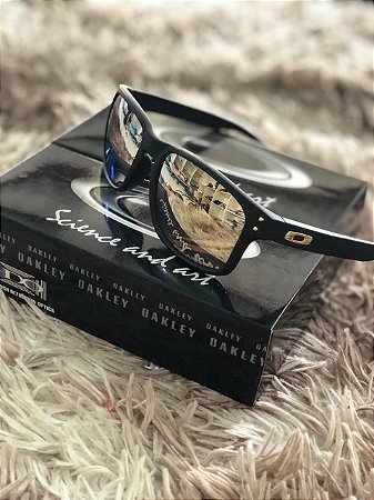 Óculos Oakley Holbrook Lente Dourada Armação Preta Frete Grátis - Outlet  Magrinho - Os Melhores Preços só Aqui!