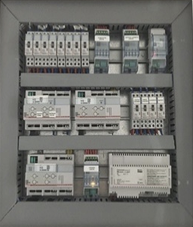CONTROLE DE ILUMINAÇÃO - SISTEMAS RESIDENCIAL - QUADRO PRINCIPAL(mão de obra inclusa)