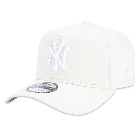 Boné New Era 940 A-Frame New York Yankees Core Off White