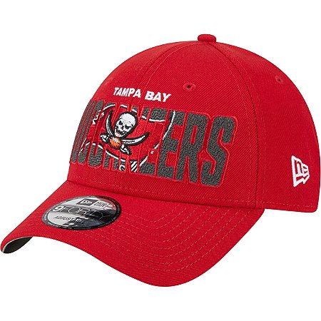 Boné New Era 940 Tampa Bay Buccaneers NFL Draft 2023 Red