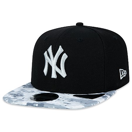 Boné New Era 950 New York Yankees Core MLB Preto Camuflado