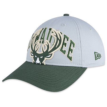 Boné New Era 920 Milwaukee Bucks NBA Tip-Off 23 Cinza
